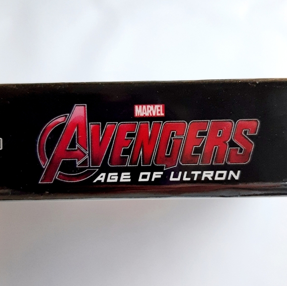 NIB MARVEL AVENGERS AGE OF ULTRON BOOK - Picture 6 of 7